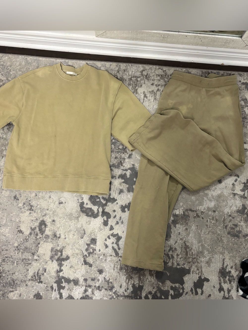 Zara Olive-Tan Women's Sweatshirt and Joggers Set